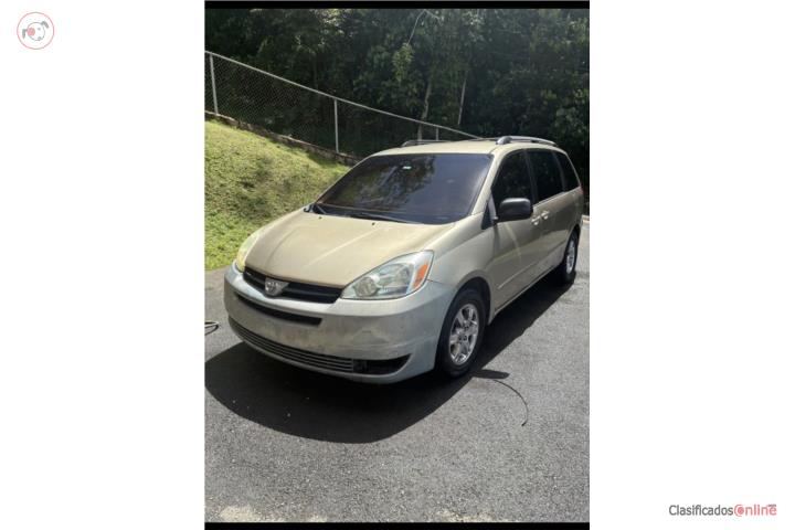 Toyota Sienna 2004