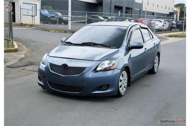 Toyota Yaris 2011 redy para traspaso