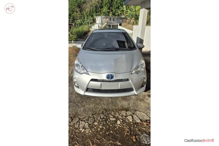 Toyota  prius  c   2012   la  cara