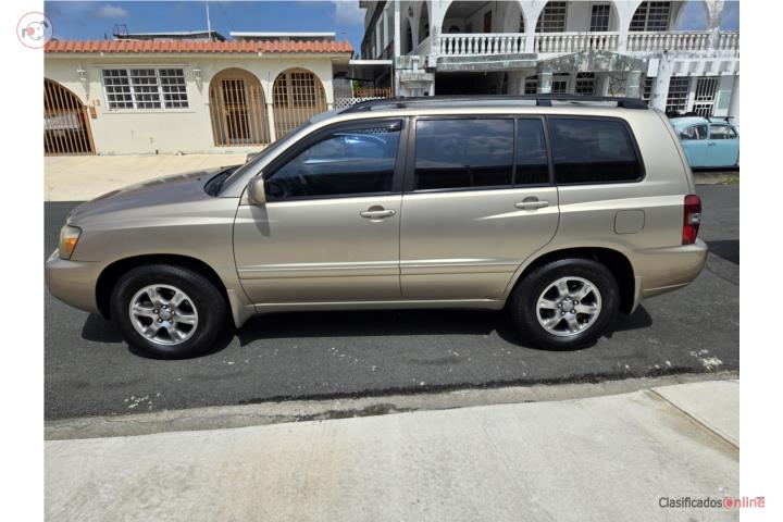 Toyota highlander 05 en excelentes condicione