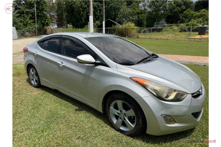 Hyundai Elantra 2013