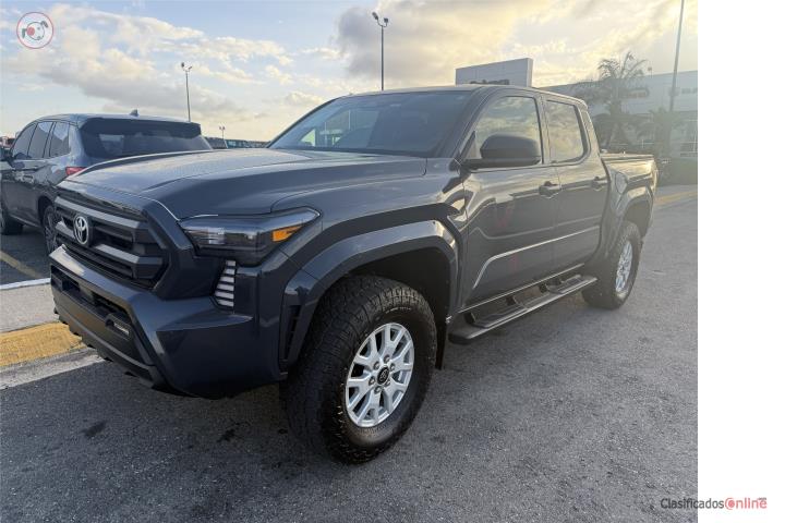 Toyota Tacoma SR5, 2024, Bien nueva