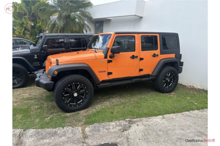 Jeep Wrangler Sport 2012 $13,500