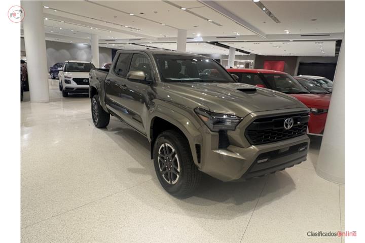 Toyota tacoma TRD Sport 2024
