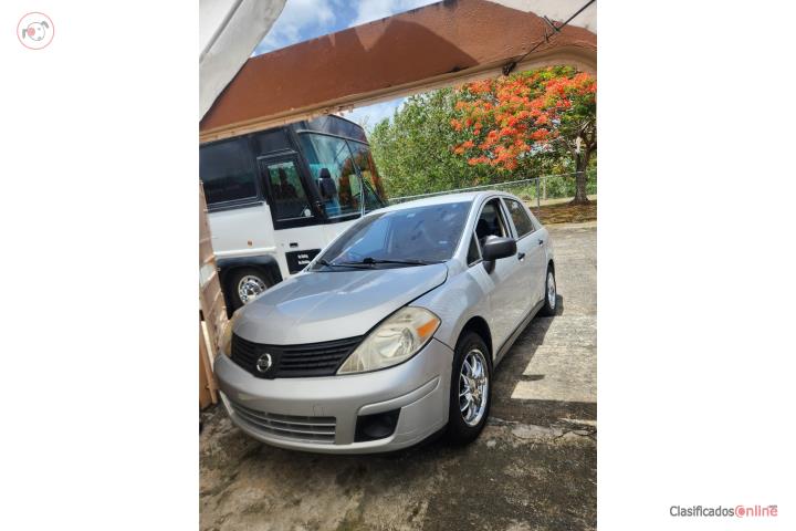 Nissan versa2011