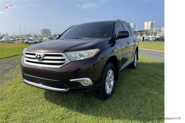 TOYOTA HIGHLANDER 2011 LE PLUS 51k Miles