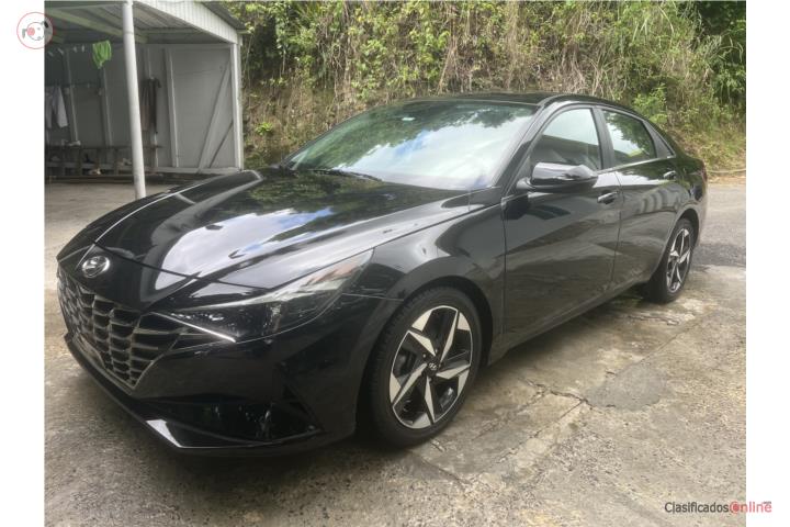 Hyundai Elantra 2023 poco millaje