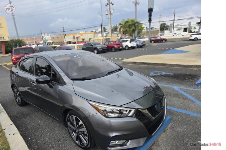 Nissan Versa SR 2020