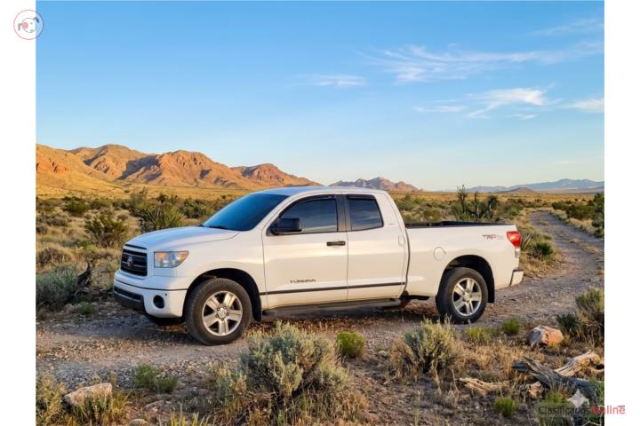 Toyota Tundra TRD, cabina y media