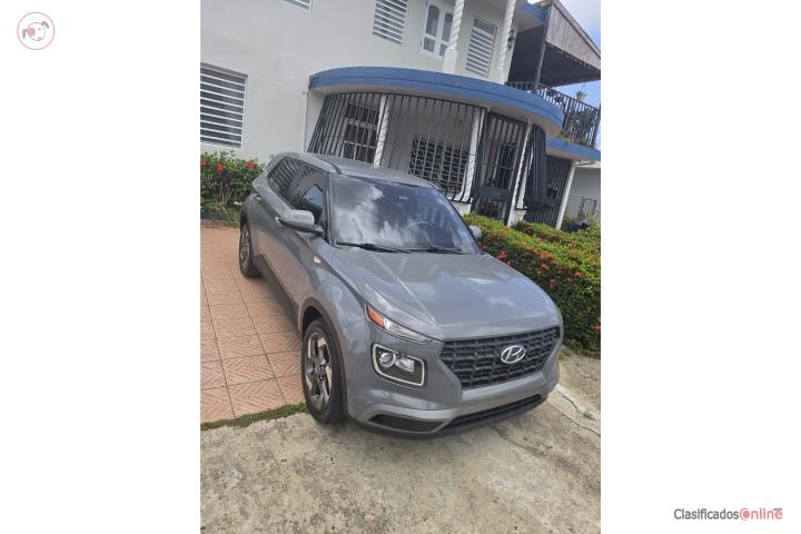 Hyundai Venue 2021 25k millas