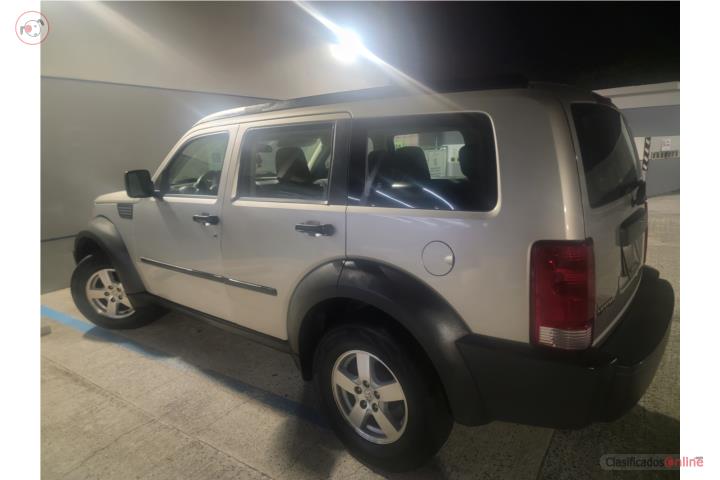 Dodge Nitro 2008, perfectas condiciones.