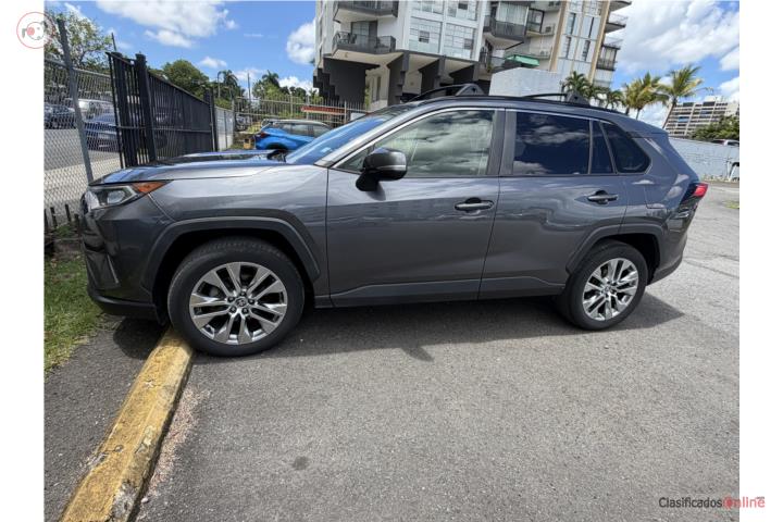 Toyota RAV4 2021 Premium