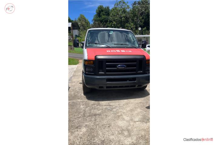 FORD ECONOLINE 2010 A/C FUNCIONANDO $6500