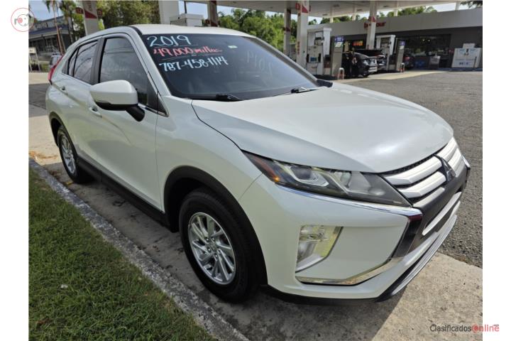 HERMOSA ECLIPSE CROSS COMO NUEVA!!