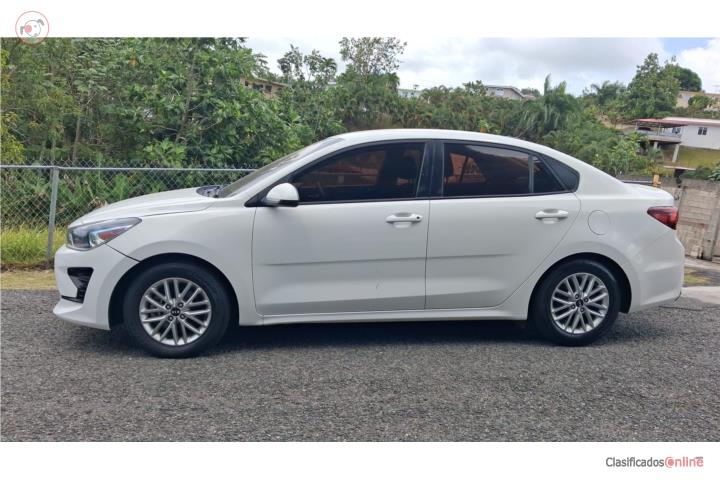 KIA RIO 2020  AUTOMÁTICO