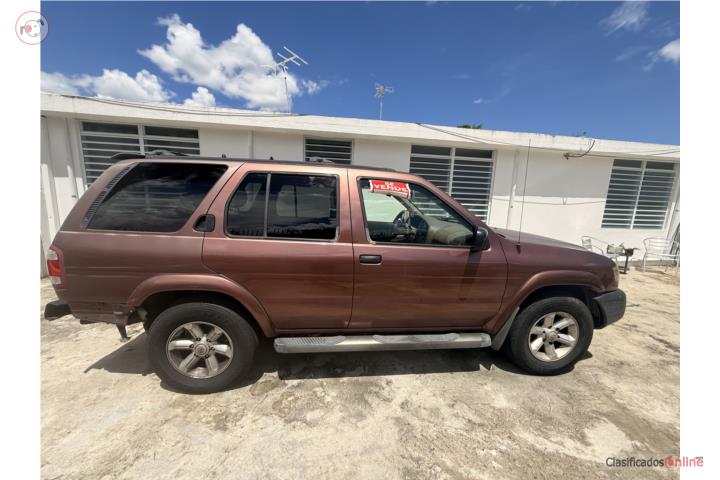 Nissan Pathfinder 2003. Ven a verlas