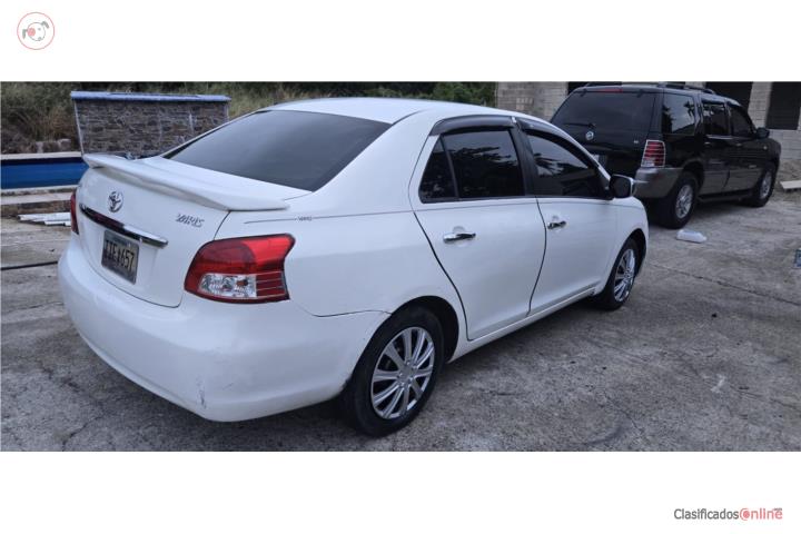 TOYOTA YARIS  STD