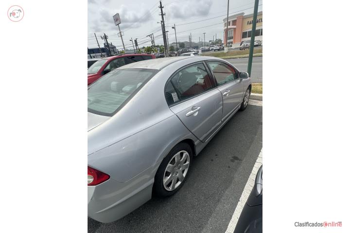 Honda civic 2010 con 88,000 millas a $5,000