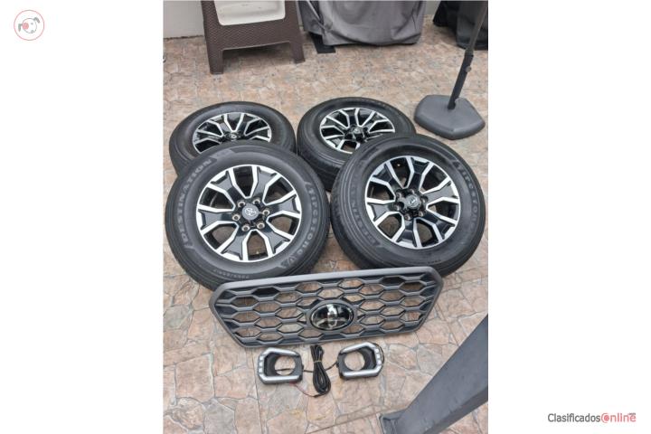 Aros y gomas 2021 Toyota Tacoma y piezas