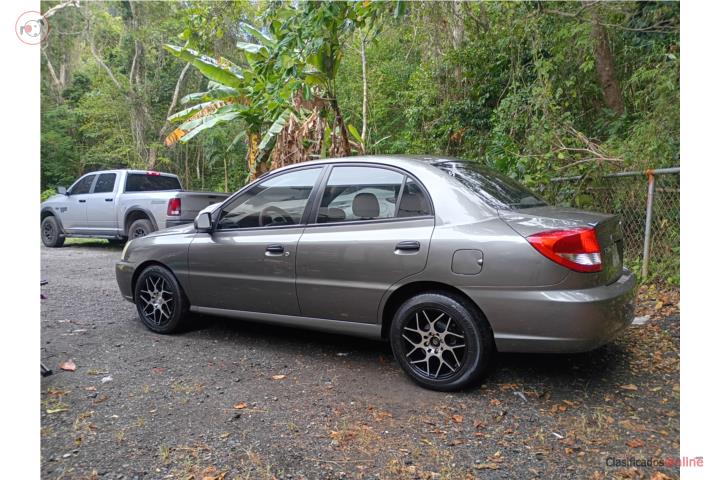 Kia Rio 2004