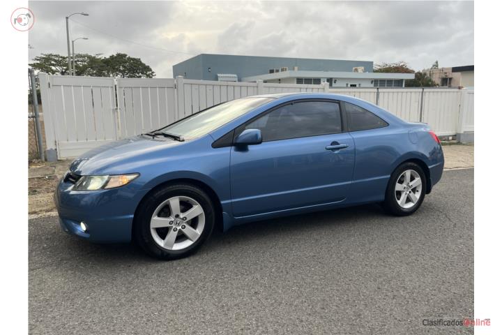 Honda cívic vitec (standar) $5,800