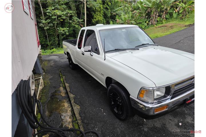 Toyota Hilux aut v6