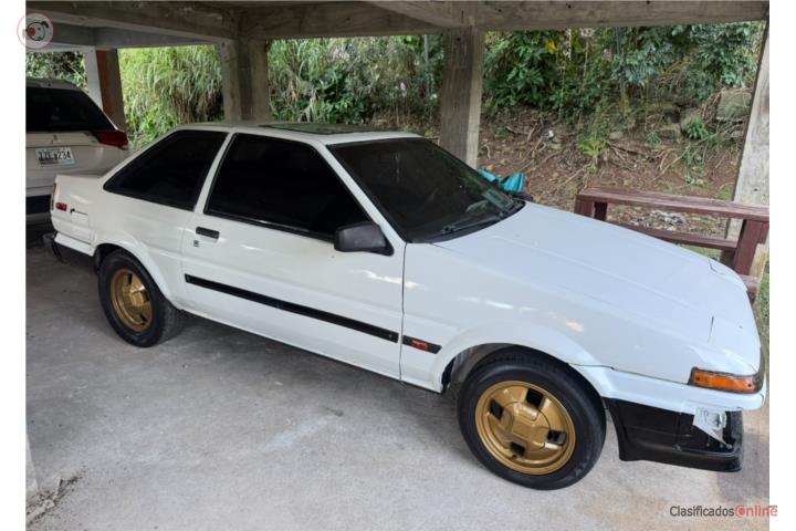 Toyota 1.6 mecánica Mazda 13b