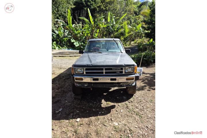 Toyota 4runner del 87.