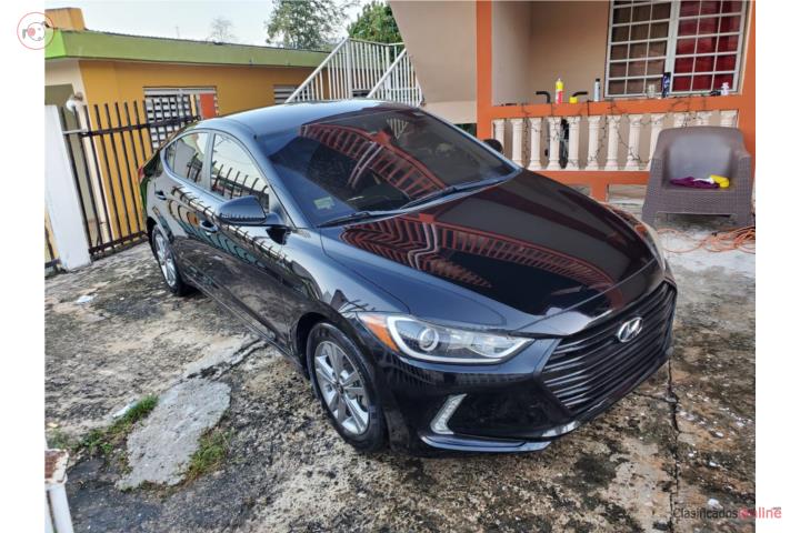 ELANTRA 2018  30 MIL MILLAS BUENAS CONDICIONE
