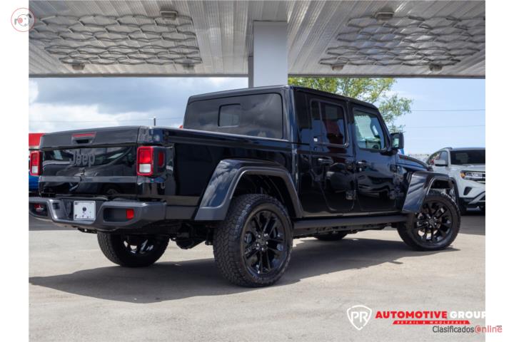 2025 Jeep Gladiator Nighthawk
