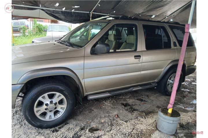 NISSAN PATHFINDER 2001