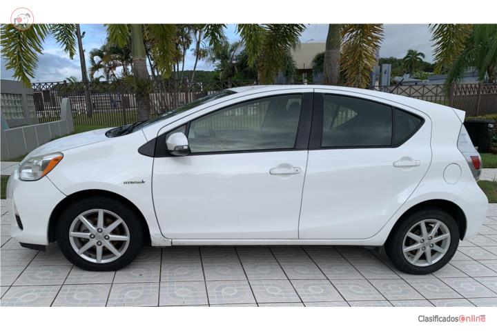 Toyota Prius C 2012