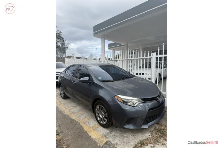 Toyota Corolla 2015 corre poco millage