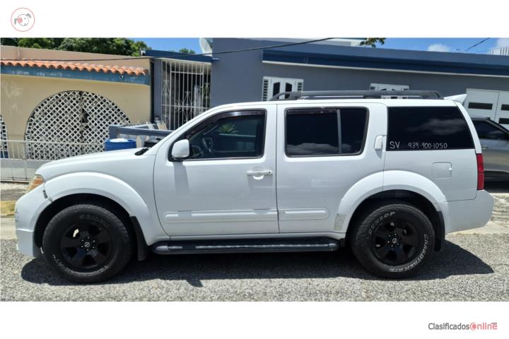 Nissan Pathfinder 2011