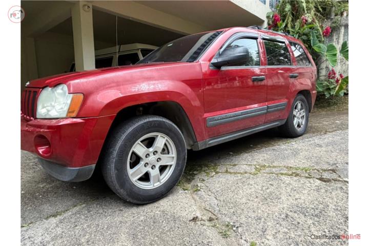 Jeep cherokee Laredo 2006
