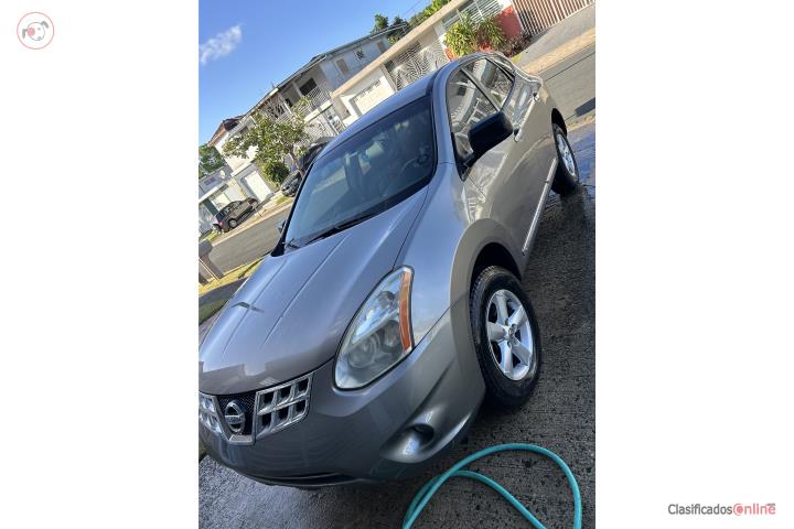 Nissan Rogue  2012