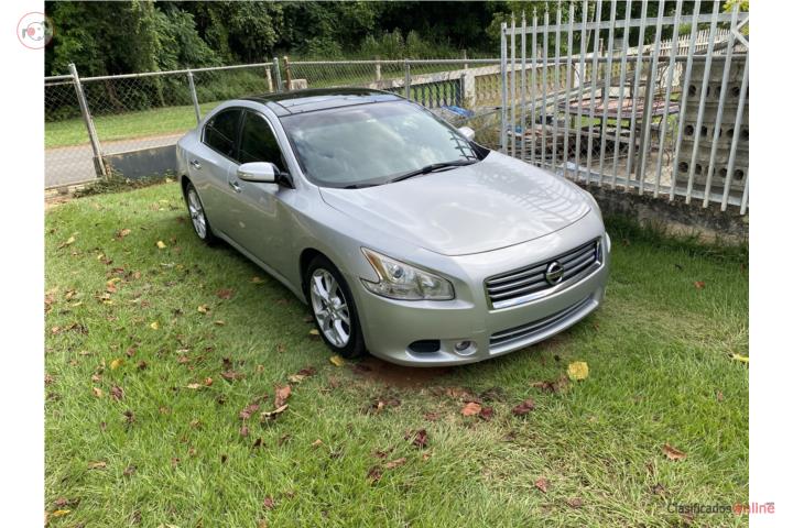 Nissan maxima 2012