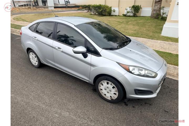 Ford Fiesta 2014 en perfecta condiciones