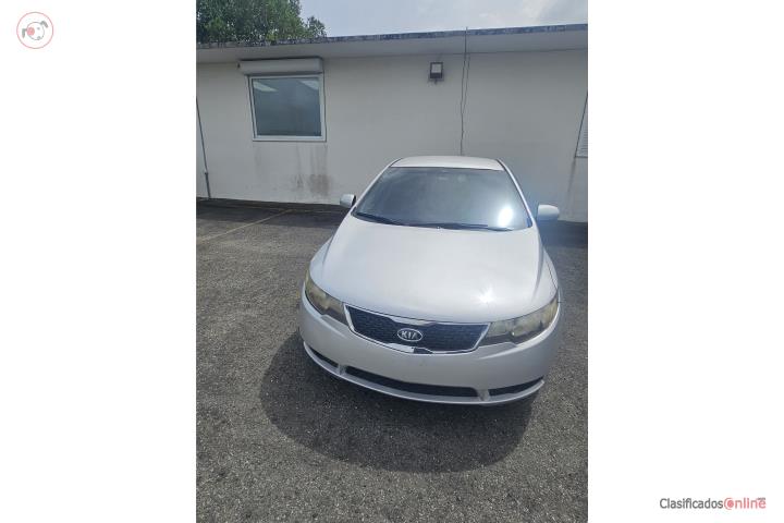 Kia Forte 2012. 2,000 OMO