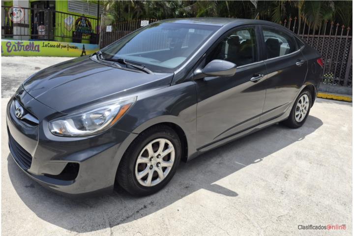 Hyundai accent automático 3300