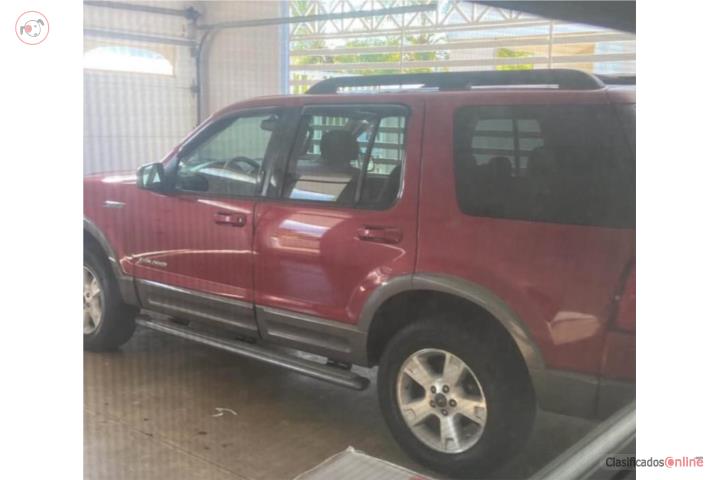 Ford Explorer 2005 XLT $4,000 Poco uso OMO