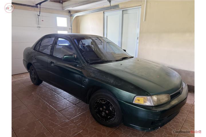 Mitsubishi Mirage 2000