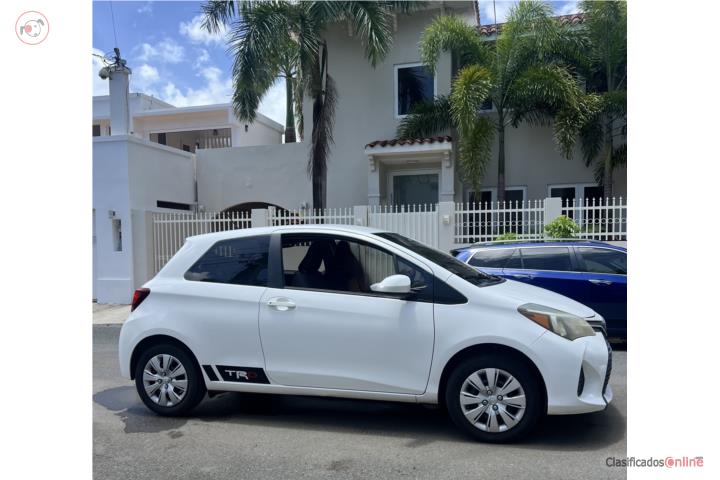 Toyota Yaris Hatchback 2015  Automático