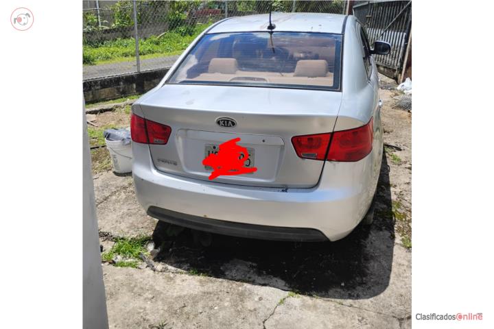 Kia forte 2011 motor sonando,lo demas muy bie