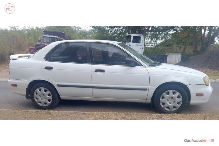 Suzuki Baleno 2000