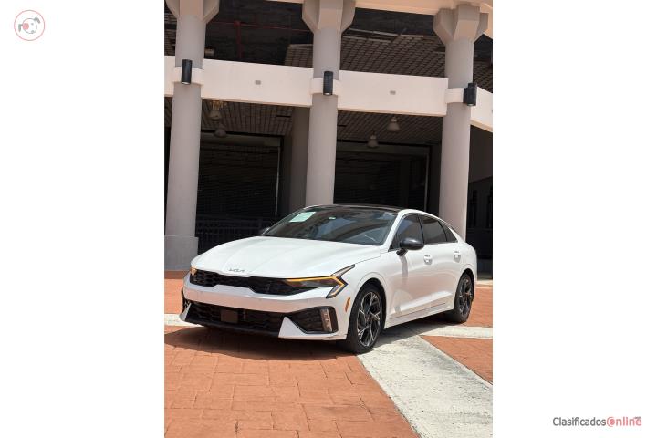 Kia K5 GT Line 2025