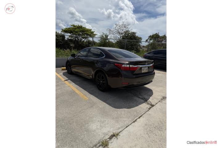 Lexus es300h 2013