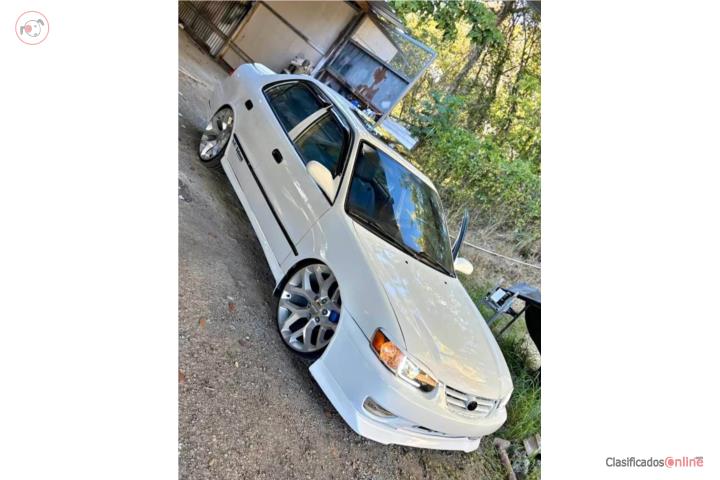 Toyota 2001