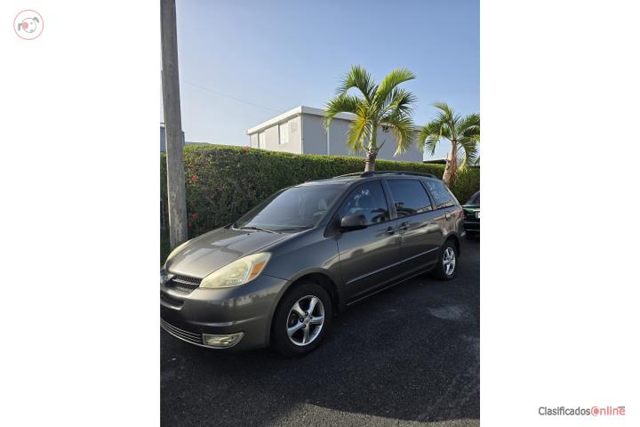 Toyota sienna 2004