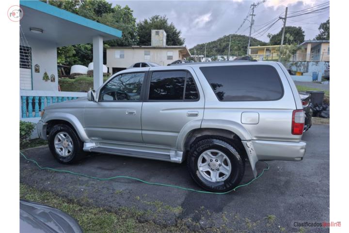 Toyota 4 runner 2001 v6 no es 4x4